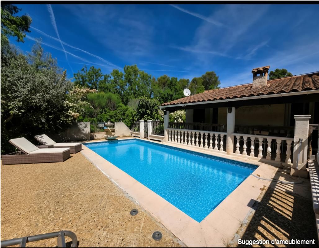 Villa individuelle 3/4p 80m2 Piscine 1230m2 Jardin