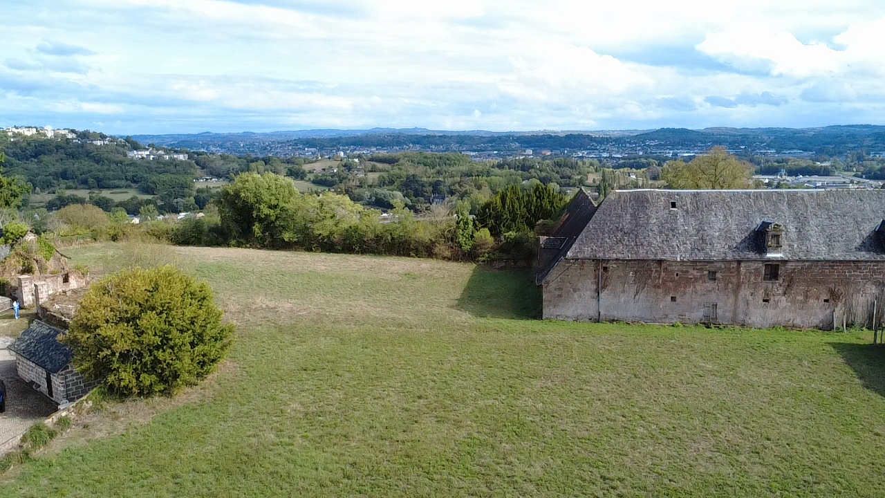 USSAC Charmante et grande propriété en pierre à rénovée avec terrain constructible 2