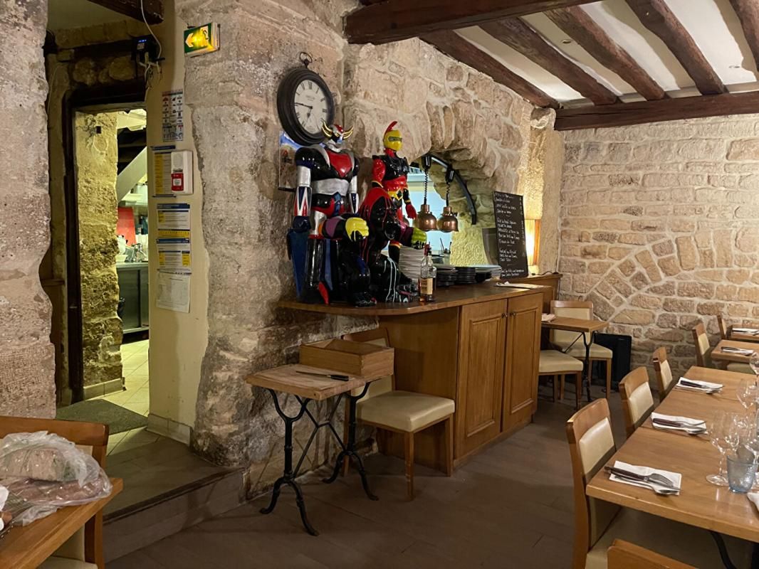 PARIS-13E-ARRONDISSEMENT PARIS 75013 - RESTAURANT ANGLE 100 m² - 50 PLACES - TERRASSE VÉGÉTALISÉE - LICENCE III -BAIL NEUF 9 ANS ? LOYER 3 100 ? CESSION 143 000 FAI 2