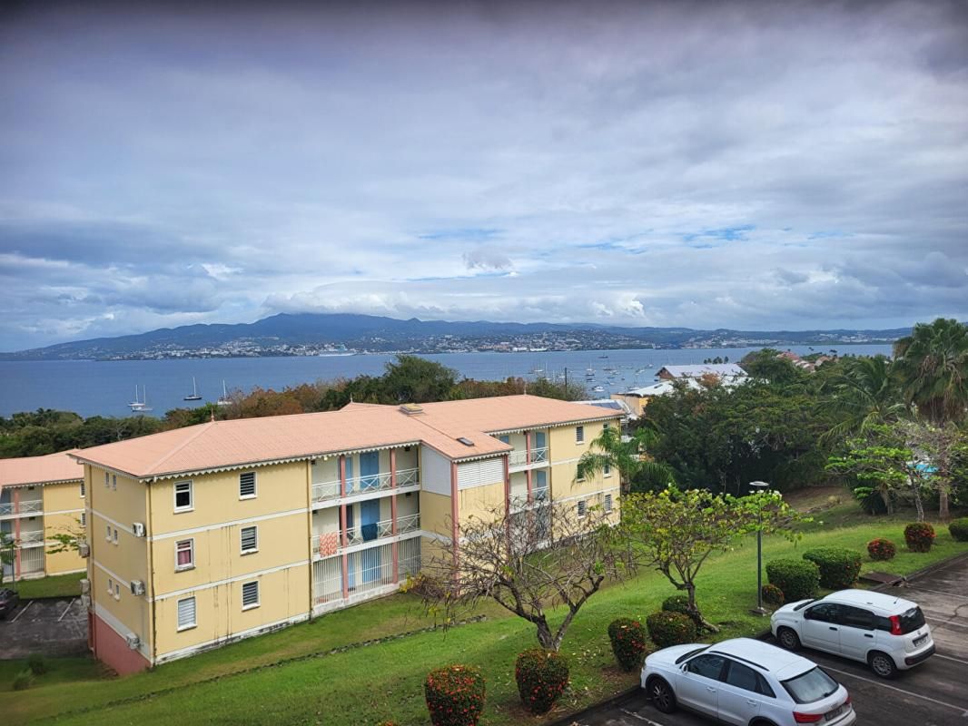 LES TROIS-ILETS Appartement Les Trois Ilets loué meublé 1