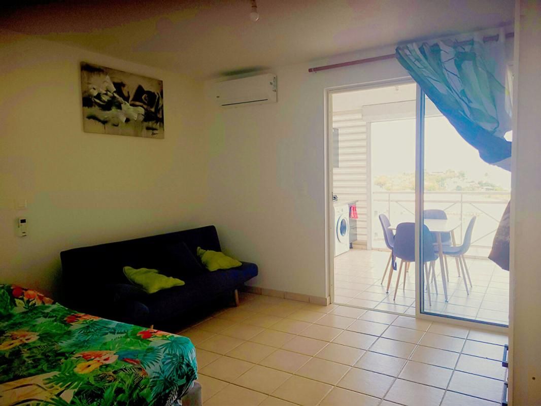 LES TROIS-ILETS Appartement Les Trois Ilets loué meublé 2