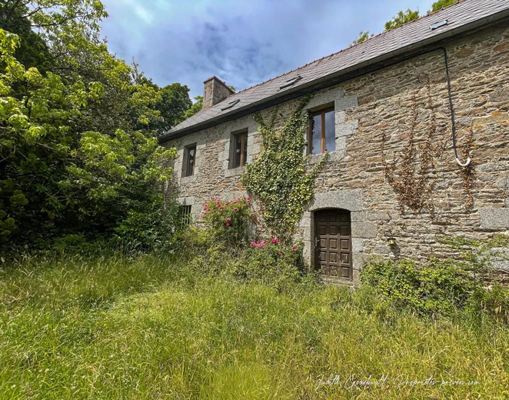 PEDERNEC Bien Atypique 700 m2 4