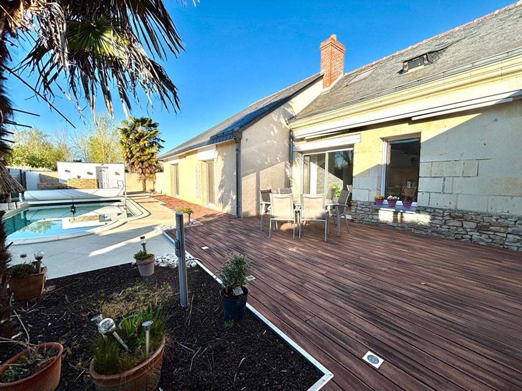 LES ROSIERS-SUR-LOIRE Maison 7 pièce(s) 175 m2 avec piscine 4