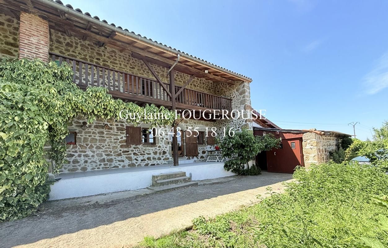 MONTBRISON Maison Ferme en pierres 6 pièce(s) 120 m2 3