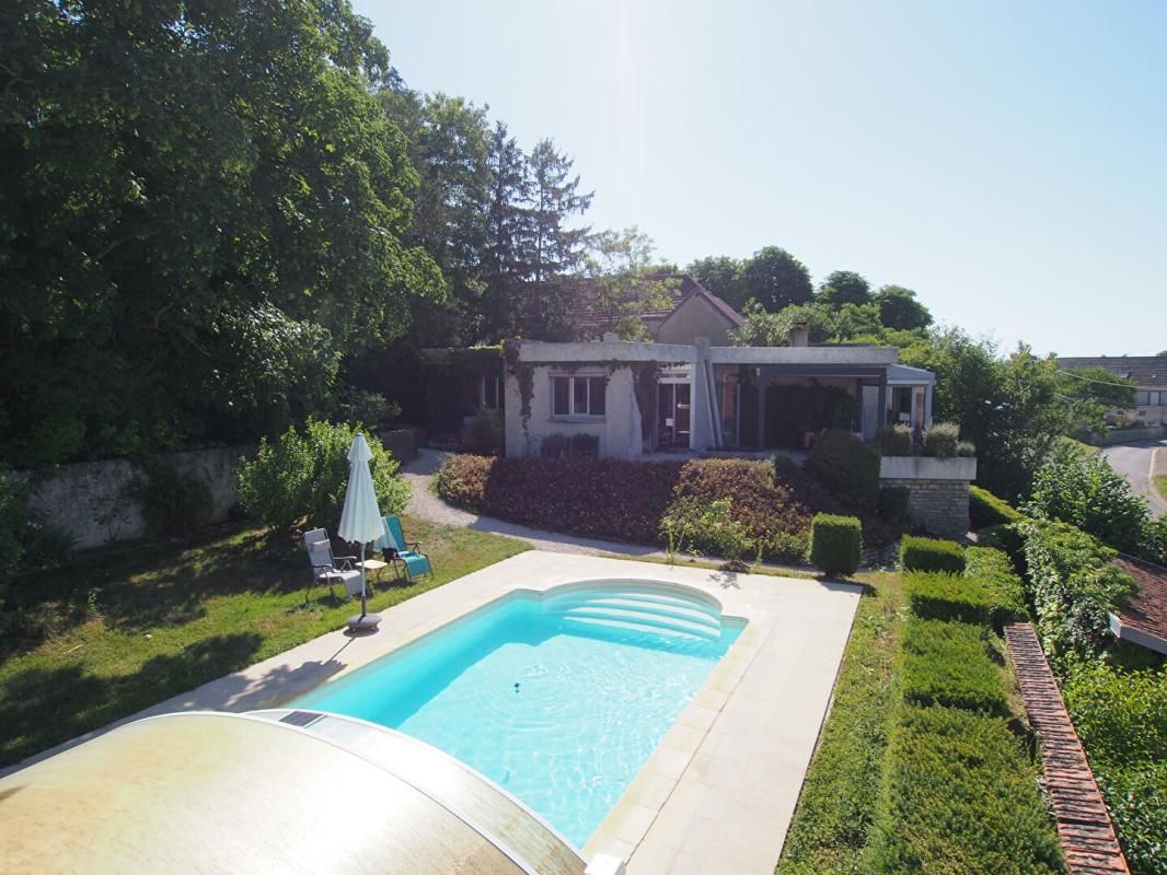 SAINT-JULIEN Maison 193m2 avec un gîte ou chambre d'hôtes 1