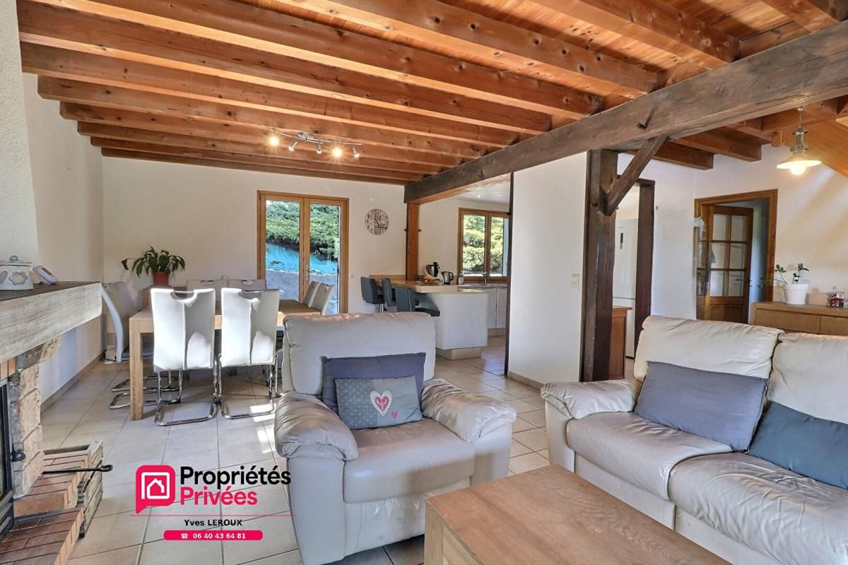 CONTAMINE-SARZIN Maison Contamine Sarzin 7 pièces-174 m2 2