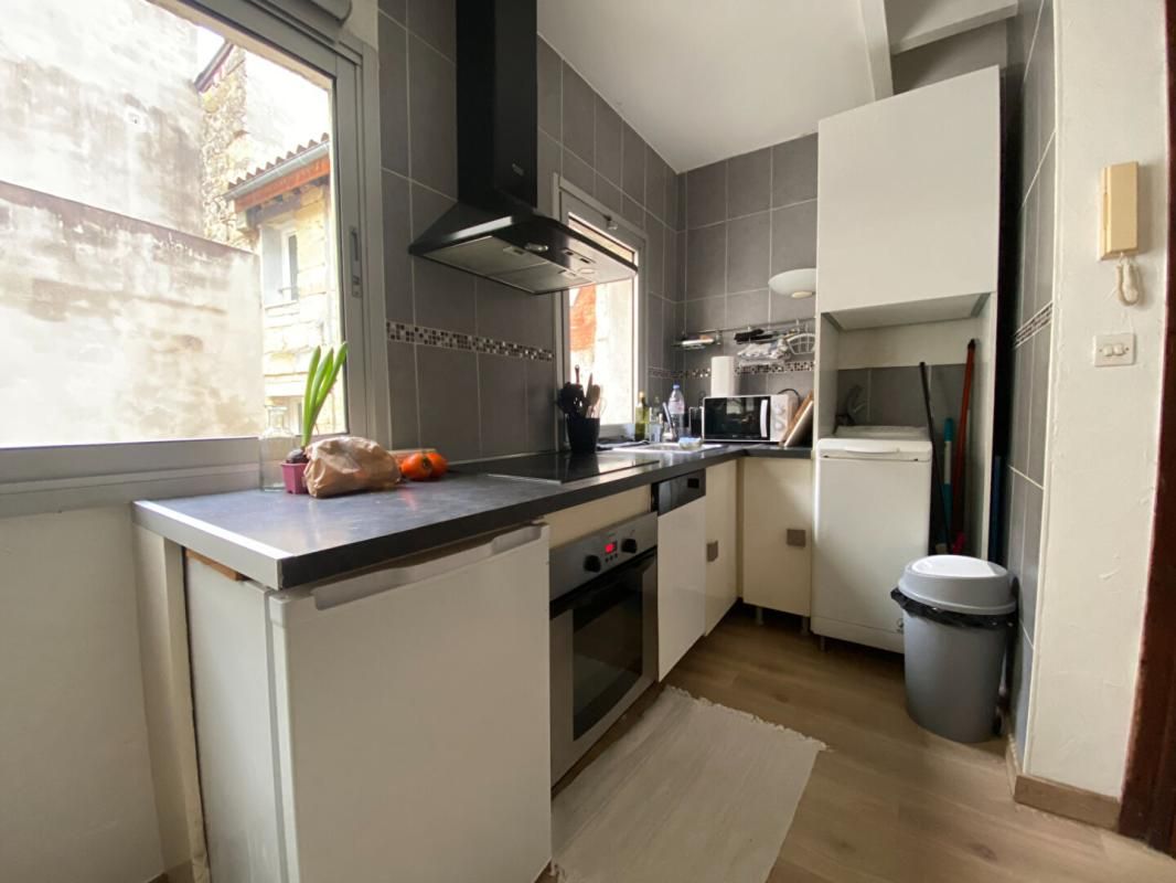 BORDEAUX Charmant appartement T4 Place Ste Eulalie à Bordeaux 3