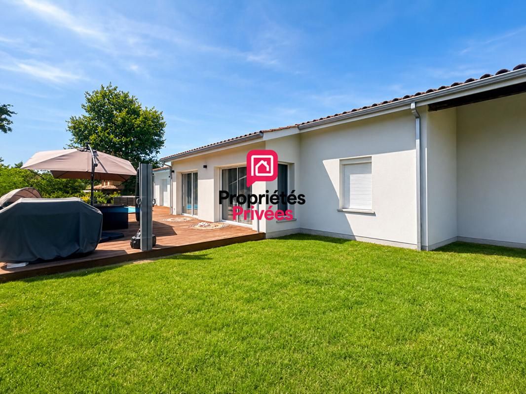 BAZAS Maison contemporaine 4 chambres avec piscine et terrain constructible 4