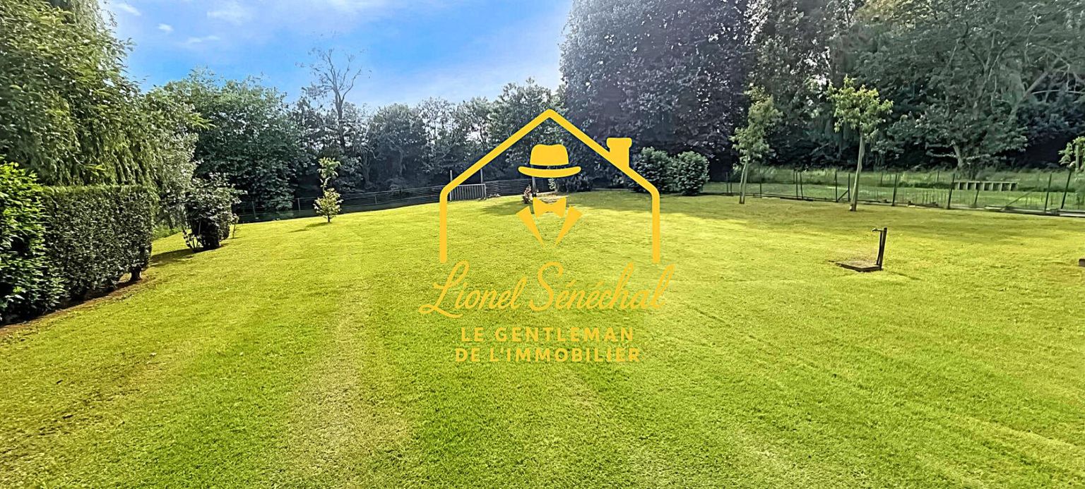 NEUVILLE-SUR-SARTHE Terrain de loisirs de plus de 1 200 m2 avec un préau sur une dalle en dur, un abri de jardin et un accès direct à la rivière 2
