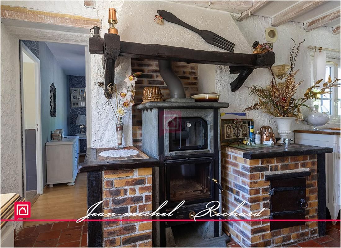 LASSAY-SUR-CROISNE Maison Lassay Sur Croisne 8 pièce(s) 240 m2 4
