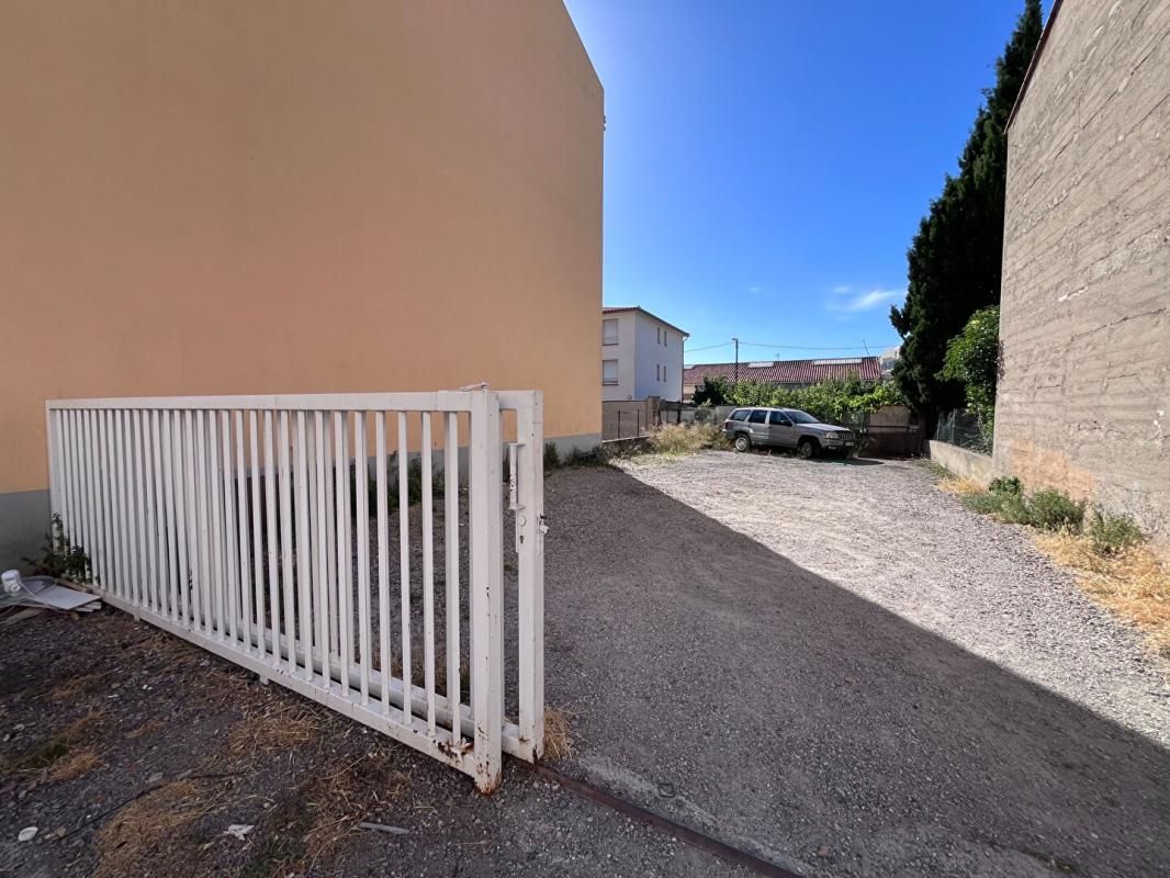 PERPIGNAN Magnifique opportunité , terrain constructible en centre ville de Perpignan de 176 m² possibilités nombreuses 2