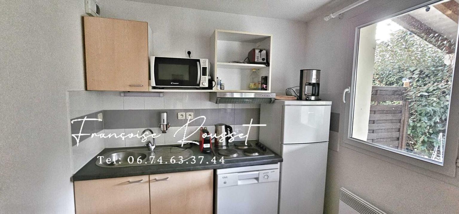 CALVISSON Villa duplex  avec Terrasse ombragée et intimité rare 3