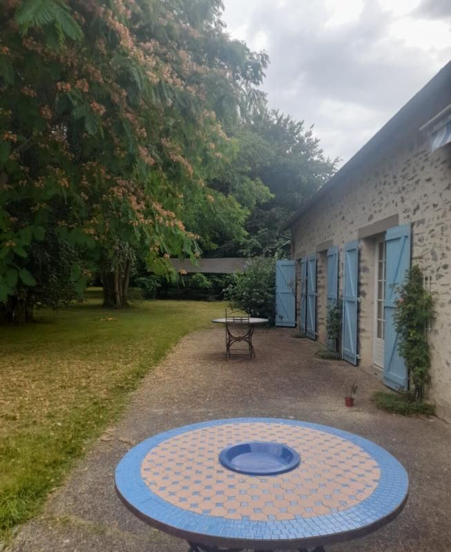 BOUERE Charme et authenticité pour cette maison  sur Bouère 4