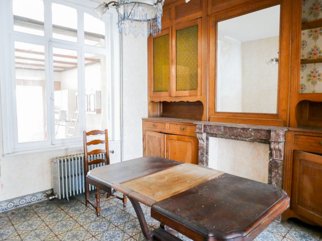 Maison à réhabiliter 135M², 3 à 4 chambres, beaux volumes