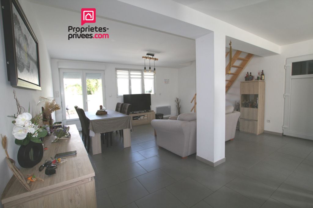 Maison semi individuelle-78m2 env-3 chambres-garage-jardin