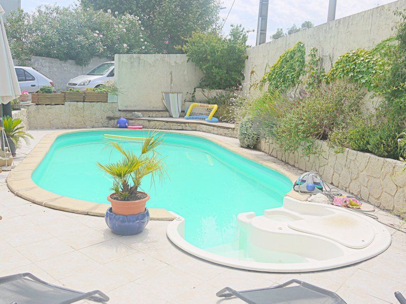 Montpellier Ouest  Villa avec piscine sur 405 m2
