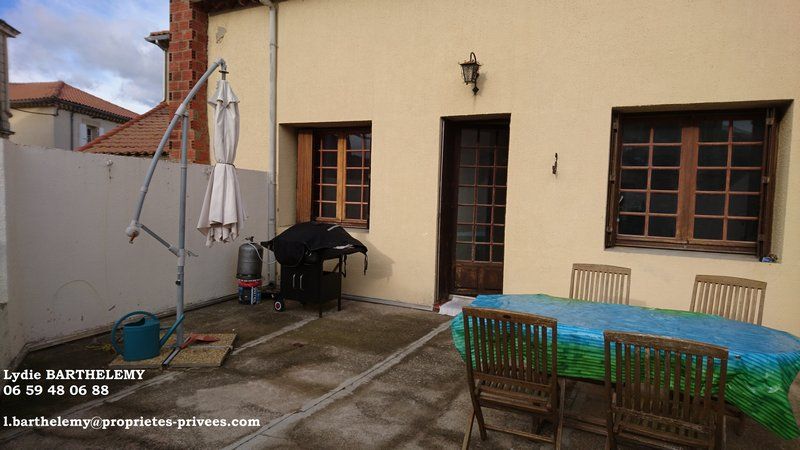 MAISON DE VILLE GRAND GARAGE TERRASSE