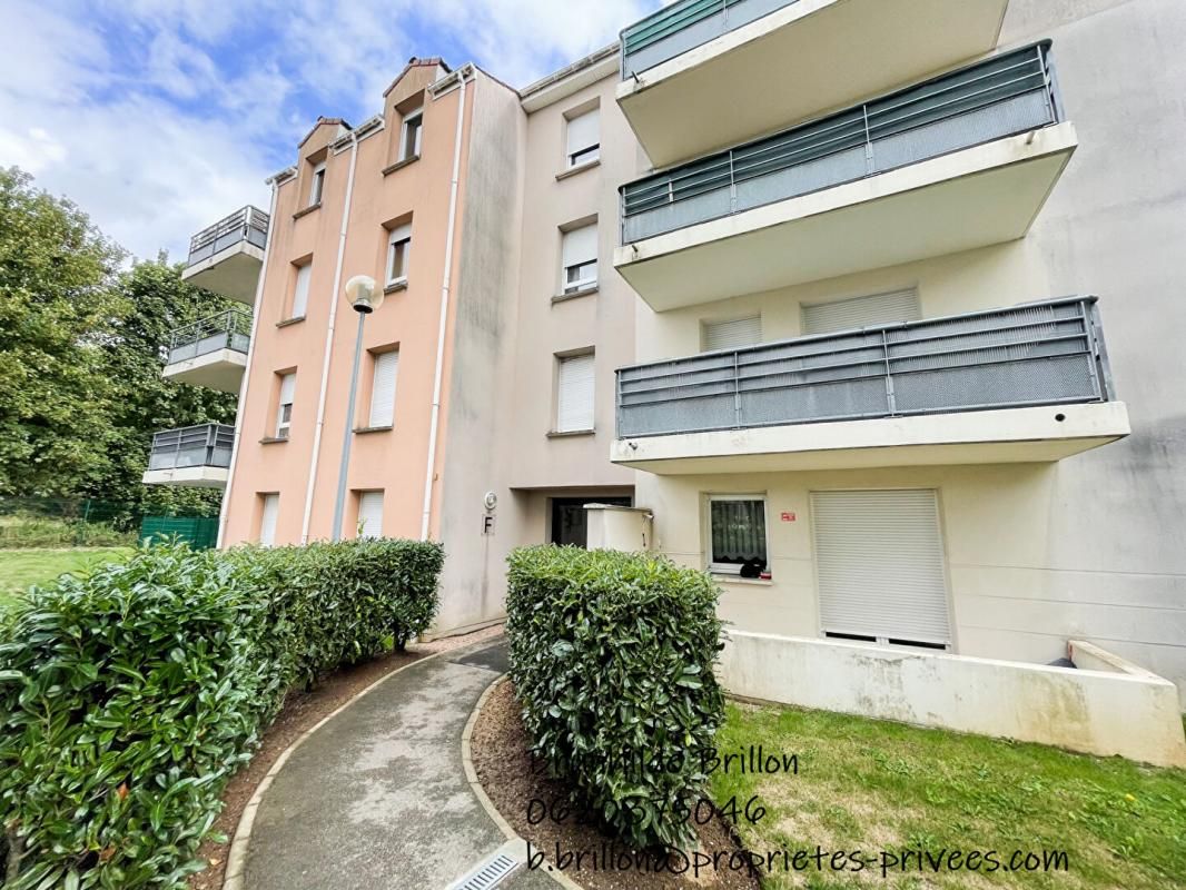 Au calme, vue dégagée, balcon pour cet appartement 1 chambre
