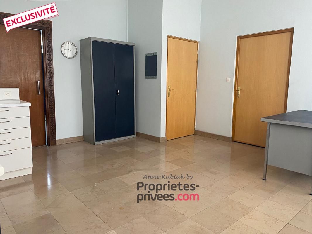 Local professionnel 83 m2 centre ville-gare