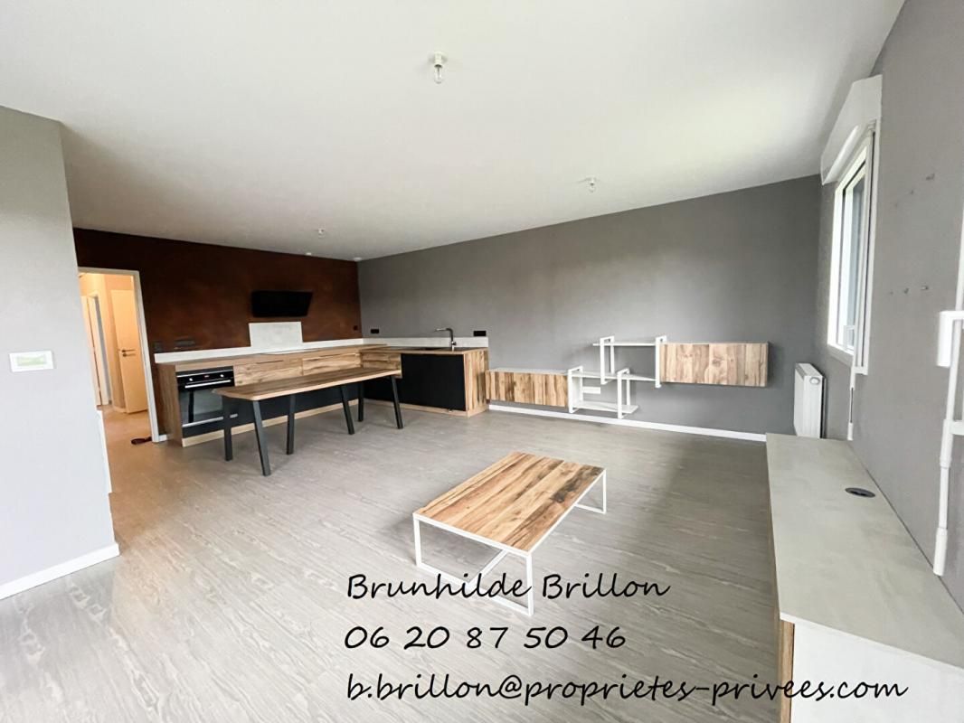 Appartement de 2019,  2 chambres, balcon, garage, 70M²