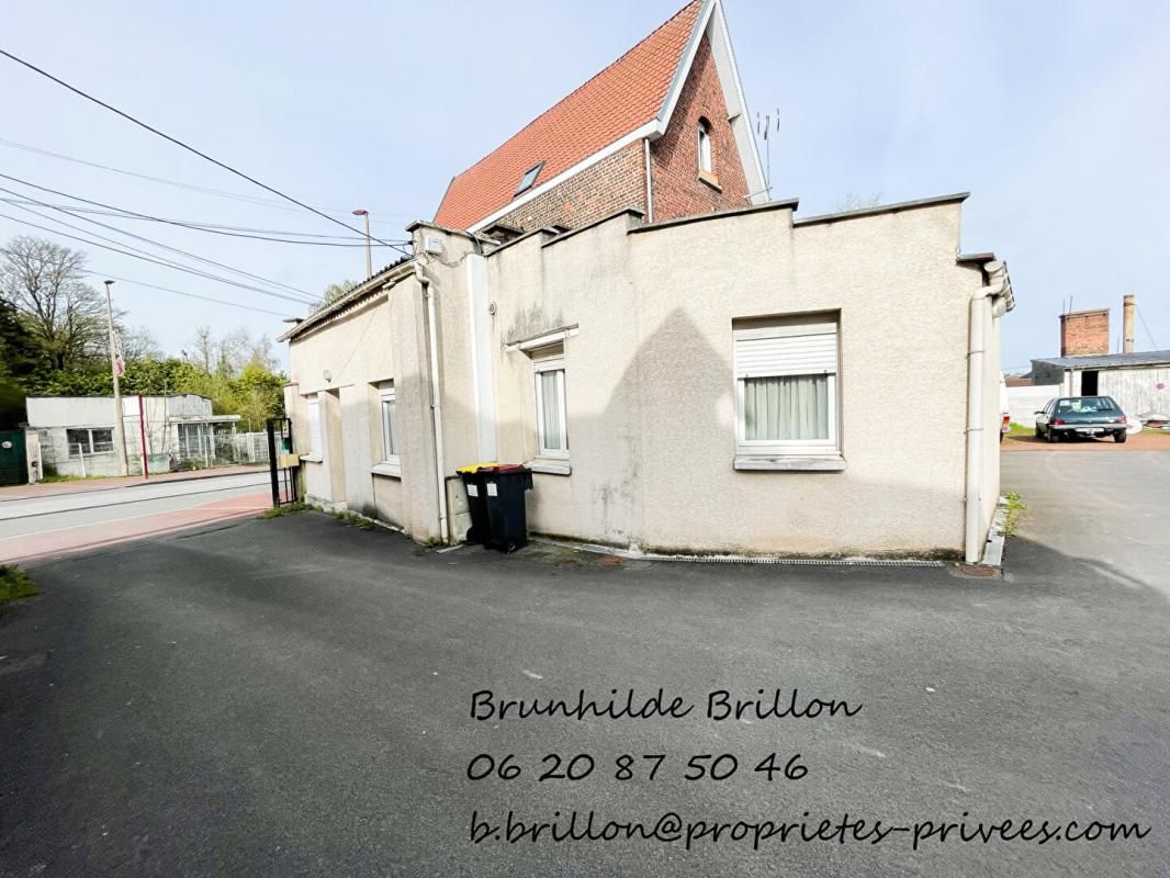 Ensemble immobilier 3 lots et stationnement