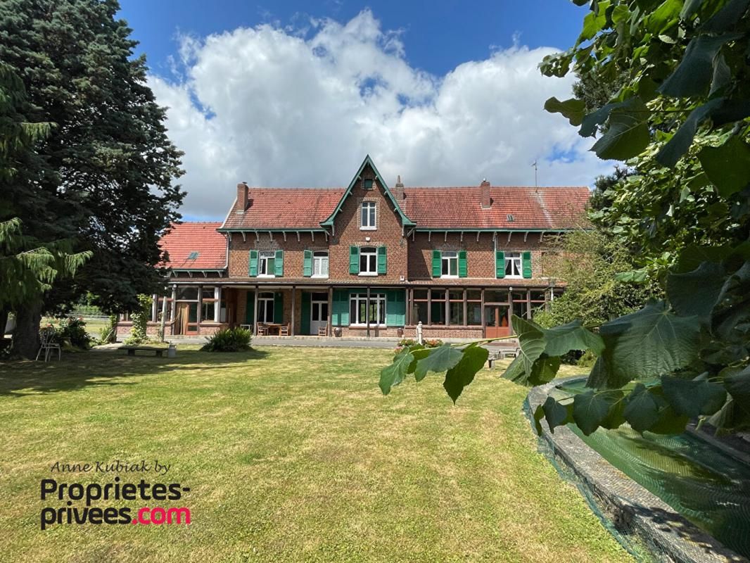 Maison de caractère de 342 m2 de type corps de ferme