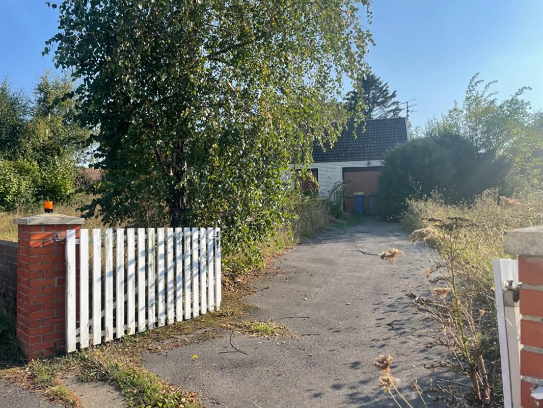 ANZIN-SAINT-AUBIN Terrain 1590M², 22M de façade 4