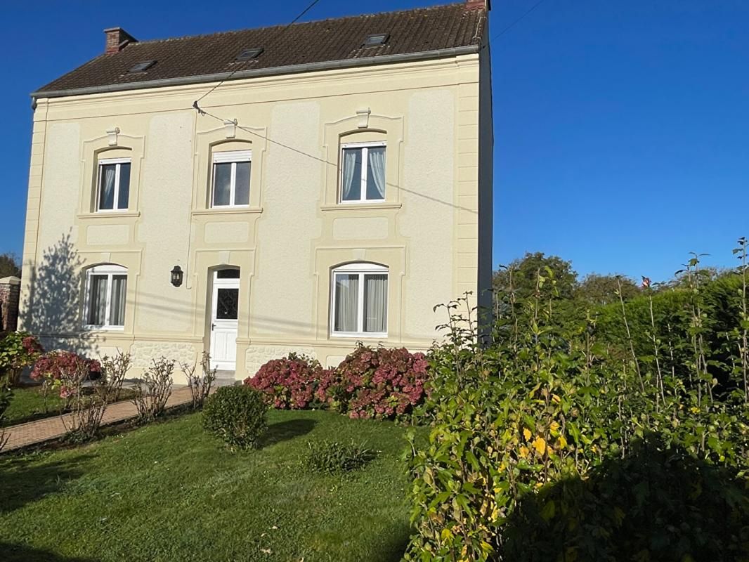 VIMY MAISON INDIVIDUELLE DE CARACTÈRE 166 M2 env -5 chambres 2