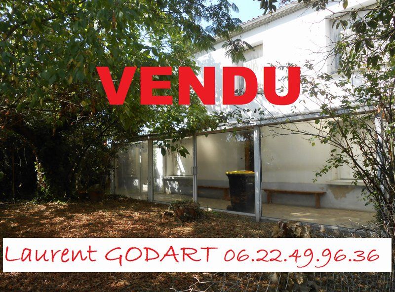 Maison + appartement + terrain 2700 constructibles