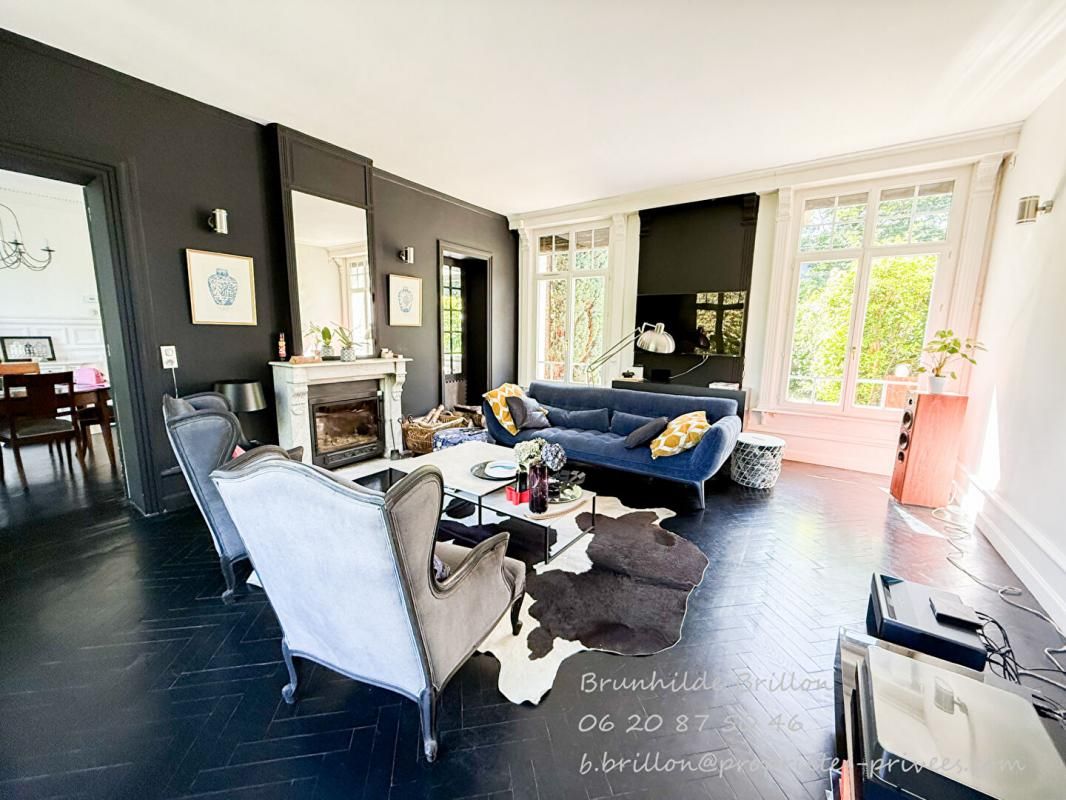 LENS Maison d'ingénieur, 5 chambres, jardin généreux, 2 garages 3