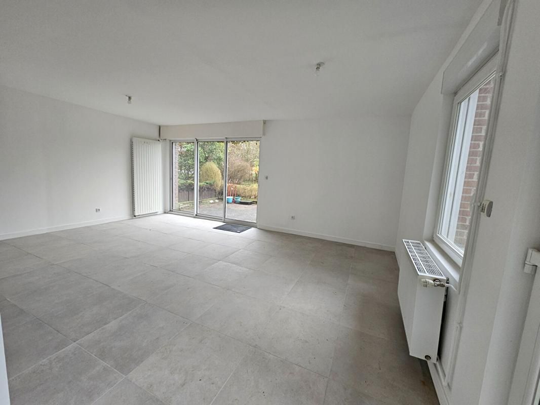 BRUAY-LA-BUISSIERE Maison entièrement rénovée Bruay La Buissiere 5 pièce(s) 170 m2 3