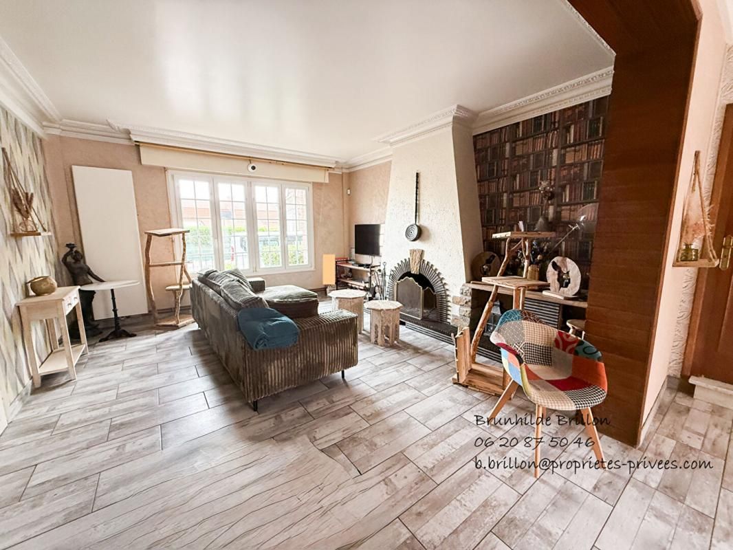 LIEVIN Maison individuelle 295M², 7 chambres, 2 doubles garages, hangar, jardin 3