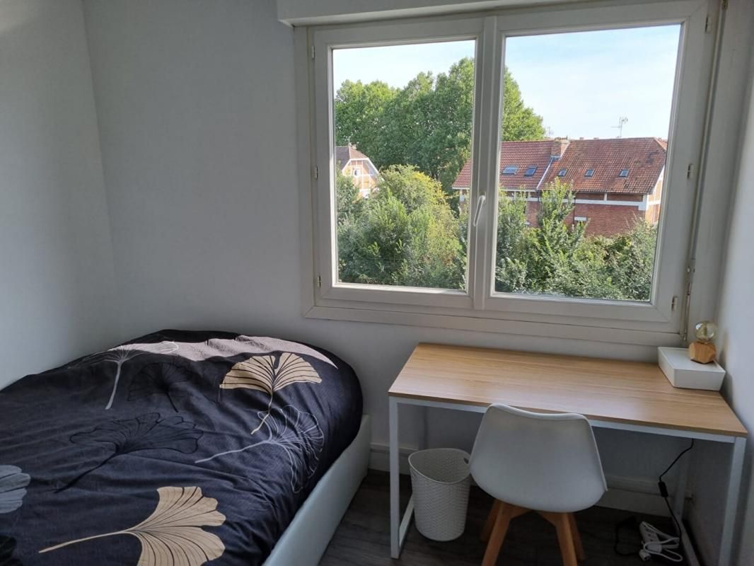 DOUAI Appartement Douai 6 pièce(s) 99 m2 4